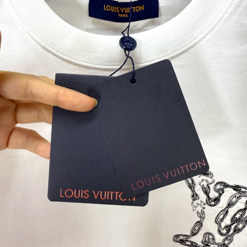 l0vis Vvtt0n t-shirt